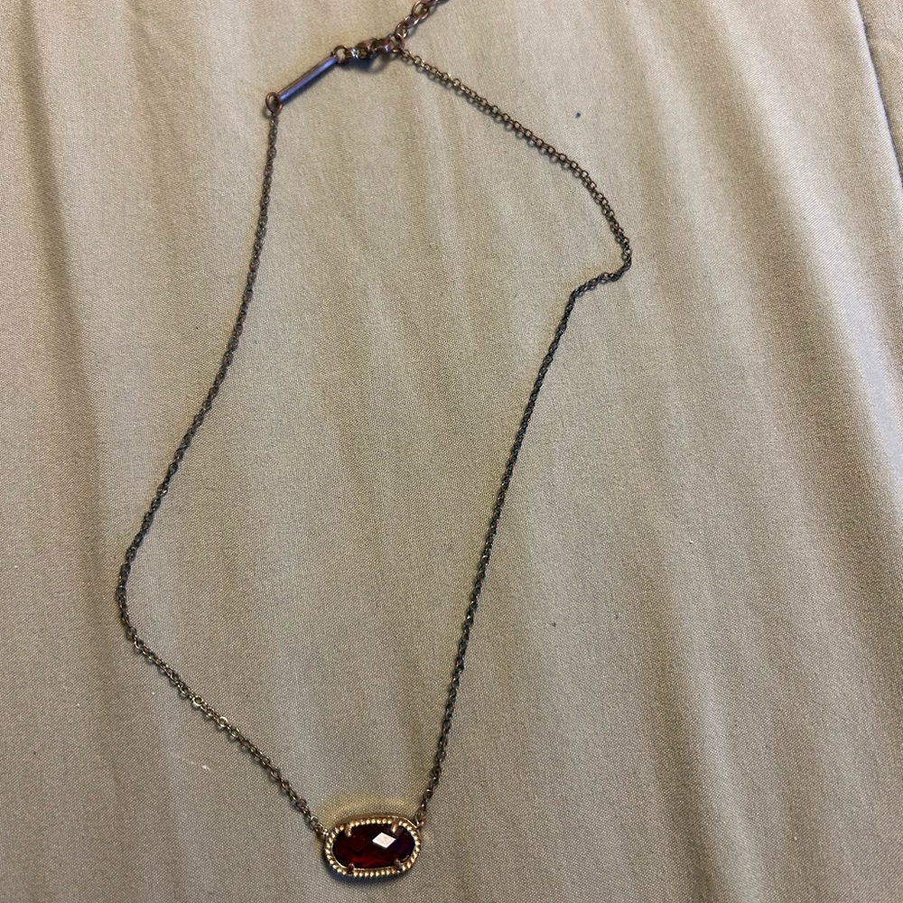 Kendra scott necklace